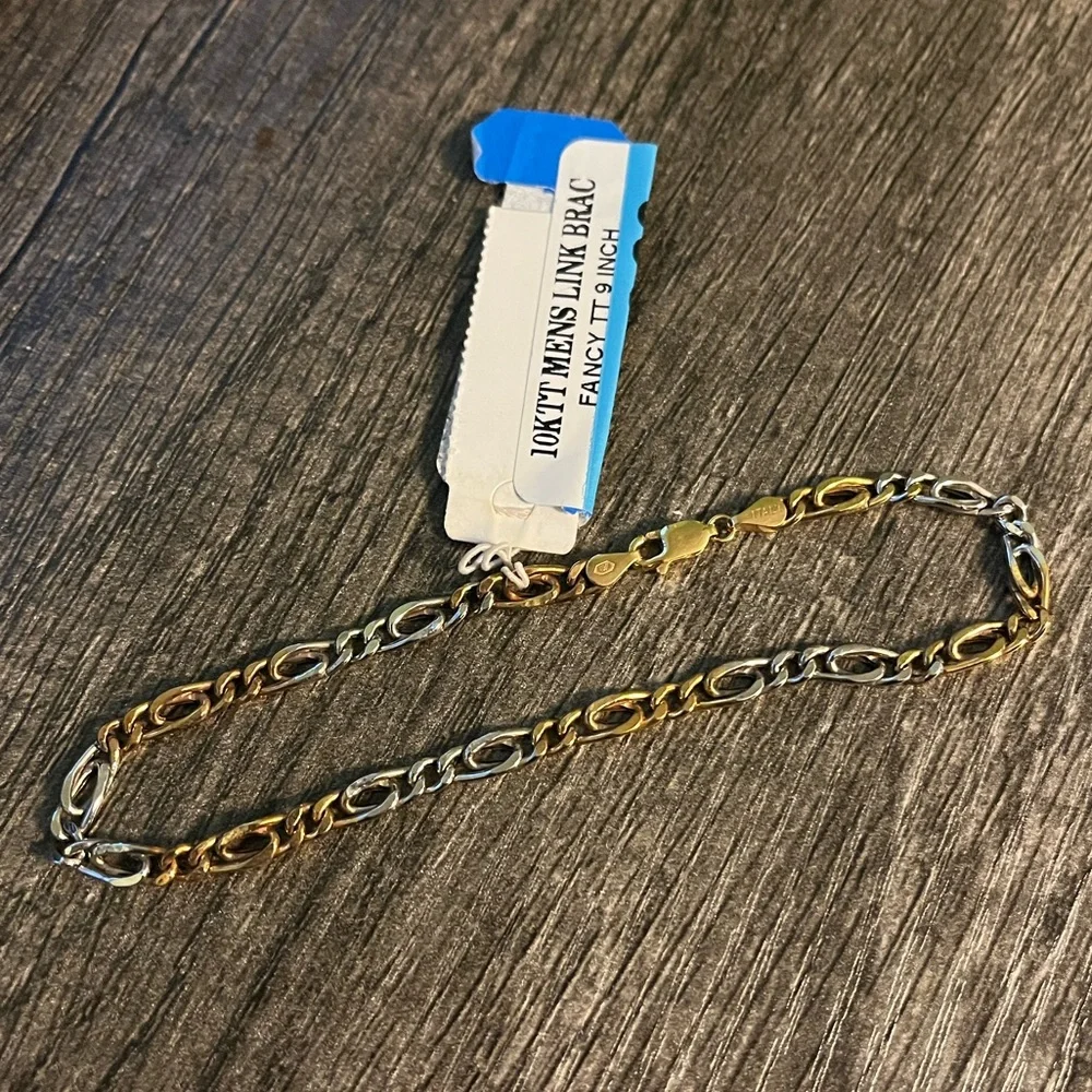 NWT 10k Two-Tone Men’s Fancy Link Figaro Bracelet, 9” - Picture 3 of 5